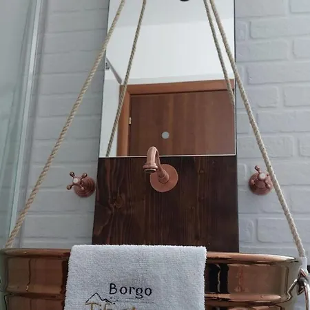 Borgo Tibetano לינה וארוחת בוקר